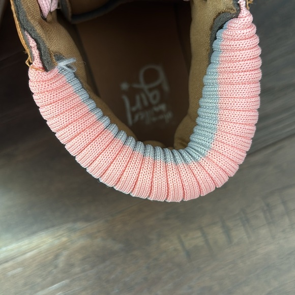 Olivia Miller Girl Ankle Combat boots, knit, trim,lace up rugged sole,cognac - Picture 5 of 6